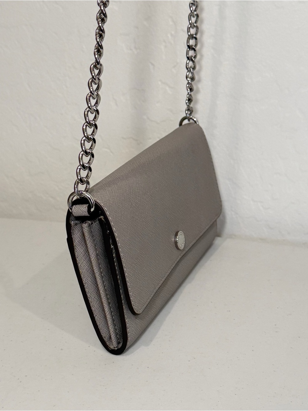 Michael Kors Chain Wallet Crossbody - Picture 4 of 14